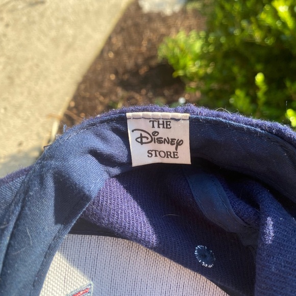 Vintage Mickey Mouse hat - Picture 2 of 3